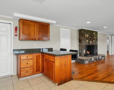 14 Hemlock Hill - Photo Thumbnail 14