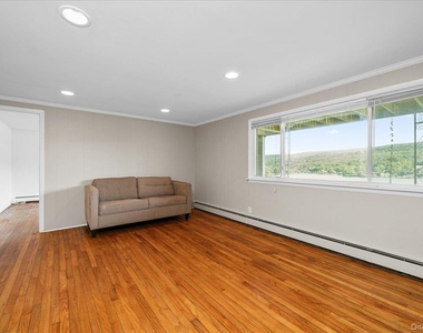 14 Hemlock Hill - Photo Thumbnail 8