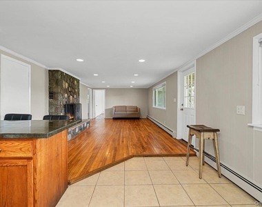 14 Hemlock Hill - Photo Thumbnail 17