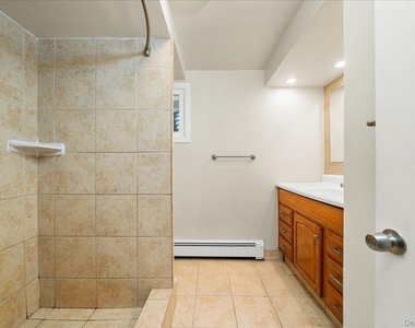 14 Hemlock Hill - Photo Thumbnail 28