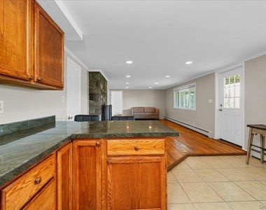 14 Hemlock Hill - Photo Thumbnail 4