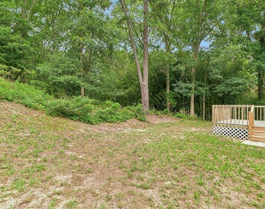 22 Red Maple Road - Photo Thumbnail 25