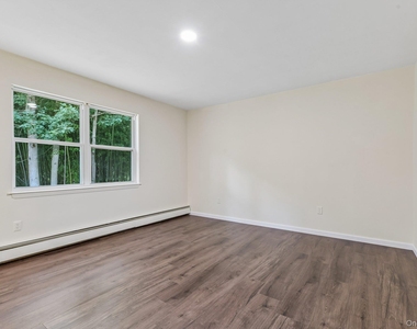 22 Red Maple Road - Photo Thumbnail 20