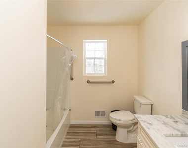 62 Bristol Circle - Photo Thumbnail 34