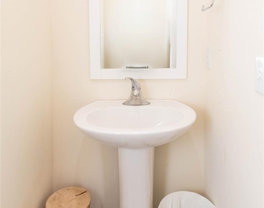 62 Bristol Circle - Photo Thumbnail 21