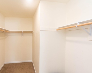 62 Bristol Circle - Photo Thumbnail 32