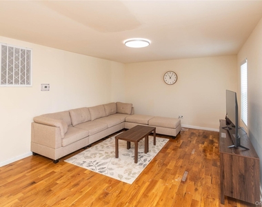 62 Bristol Circle - Photo Thumbnail 16