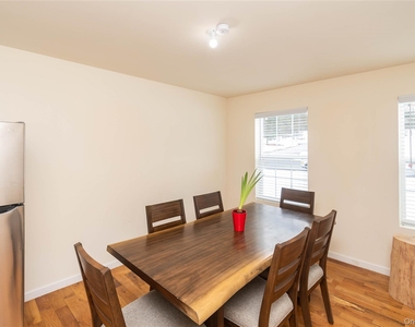 62 Bristol Circle - Photo Thumbnail 5