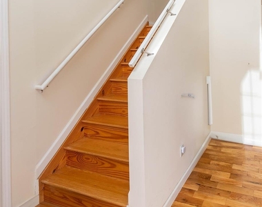 62 Bristol Circle - Photo Thumbnail 1