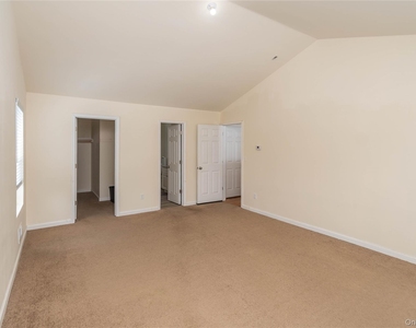 62 Bristol Circle - Photo Thumbnail 31