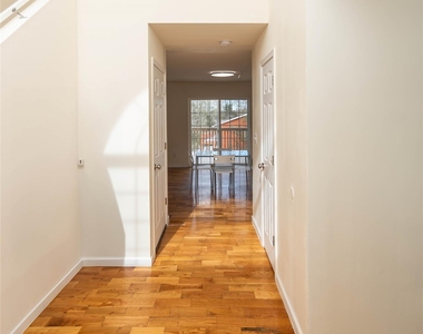 62 Bristol Circle - Photo Thumbnail 2