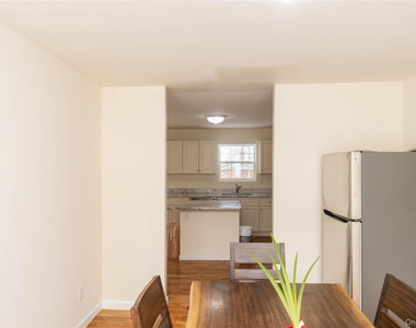 62 Bristol Circle - Photo Thumbnail 8