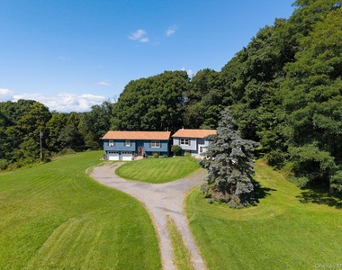 17 Slate Field Lane - Photo Thumbnail 3