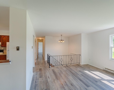 17 Slate Field Lane - Photo Thumbnail 17