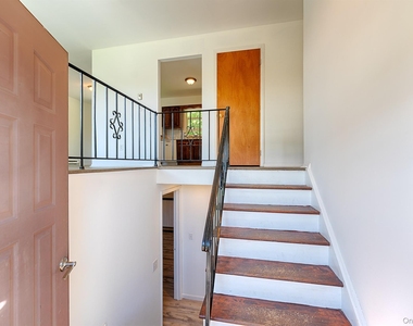 17 Slate Field Lane - Photo Thumbnail 5