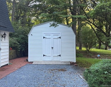 70 Rinaldo Road - Photo Thumbnail 6