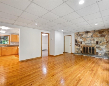 272 Brewster Hill Road - Photo Thumbnail 6