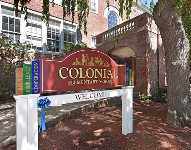 245 Wolfs Lane - Photo Thumbnail 11