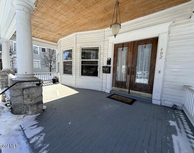 492 Glen Street - Photo Thumbnail 1