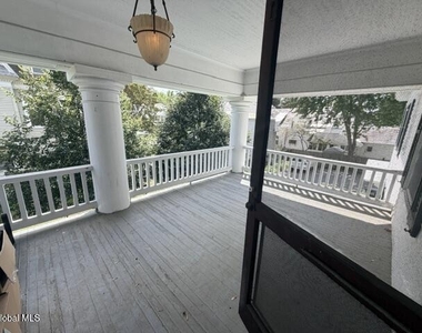 492 Glen Street - Photo Thumbnail 3
