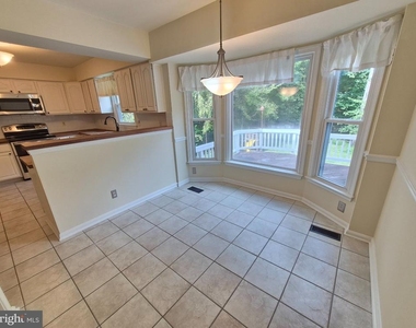 125 Ivywood Drive - Photo Thumbnail 8