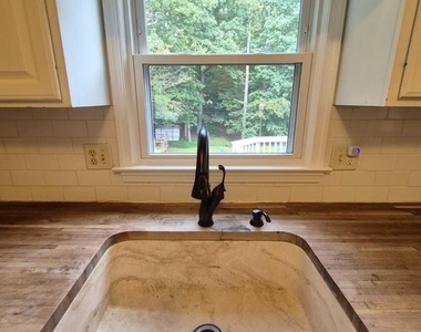 125 Ivywood Drive - Photo Thumbnail 11