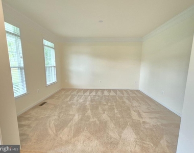 15 Sweet William Drive - Photo Thumbnail 2