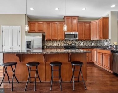 3103 Alliance Court - Photo Thumbnail 5