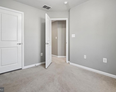 3103 Alliance Court - Photo Thumbnail 15
