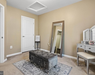 3103 Alliance Court - Photo Thumbnail 12