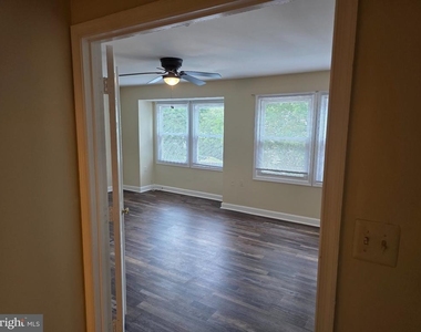 12119 Salemtown Drive - Photo Thumbnail 7