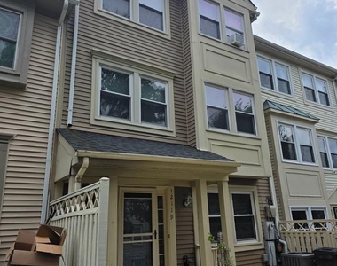 12119 Salemtown Drive - Photo Thumbnail 1