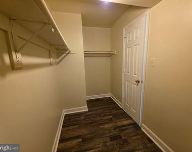 12119 Salemtown Drive - Photo Thumbnail 11
