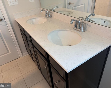 7546 Mint Springs Court - Photo Thumbnail 20