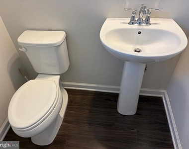 7546 Mint Springs Court - Photo Thumbnail 16
