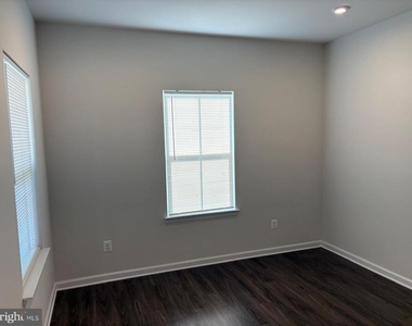 7546 Mint Springs Court - Photo Thumbnail 15