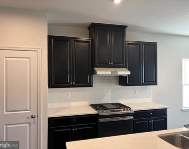 7546 Mint Springs Court - Photo Thumbnail 7