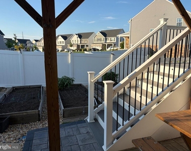 7546 Mint Springs Court - Photo Thumbnail 35