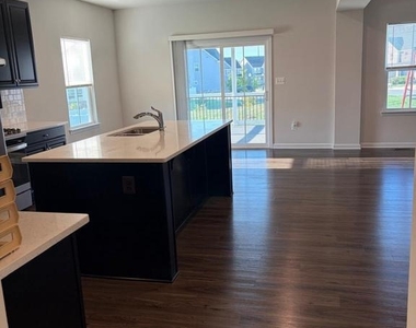 7546 Mint Springs Court - Photo Thumbnail 9