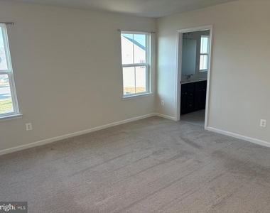 7546 Mint Springs Court - Photo Thumbnail 18