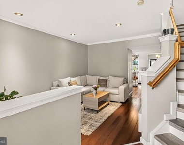 12415 Selkirk Circle - Photo Thumbnail 9