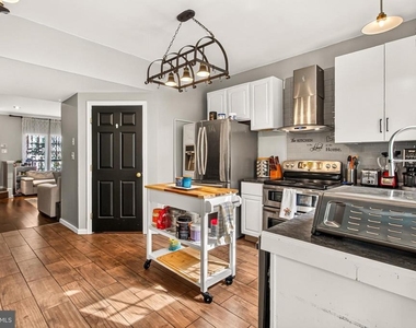12415 Selkirk Circle - Photo Thumbnail 16