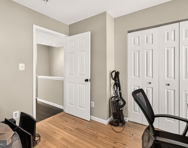 12415 Selkirk Circle - Photo Thumbnail 26