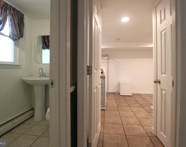 14702 Anderson Street - Photo Thumbnail 28