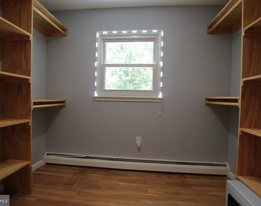 14702 Anderson Street - Photo Thumbnail 18