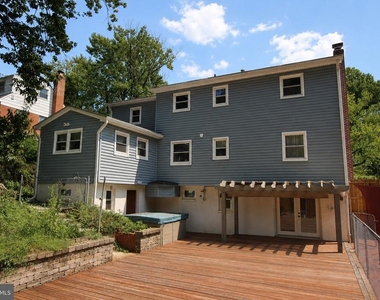 14702 Anderson Street - Photo Thumbnail 26