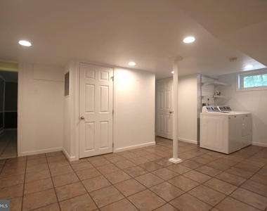 14702 Anderson Street - Photo Thumbnail 29