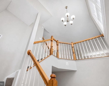 44190 Mossy Brook Square - Photo Thumbnail 2