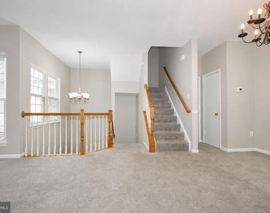 44190 Mossy Brook Square - Photo Thumbnail 3