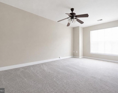 44190 Mossy Brook Square - Photo Thumbnail 14